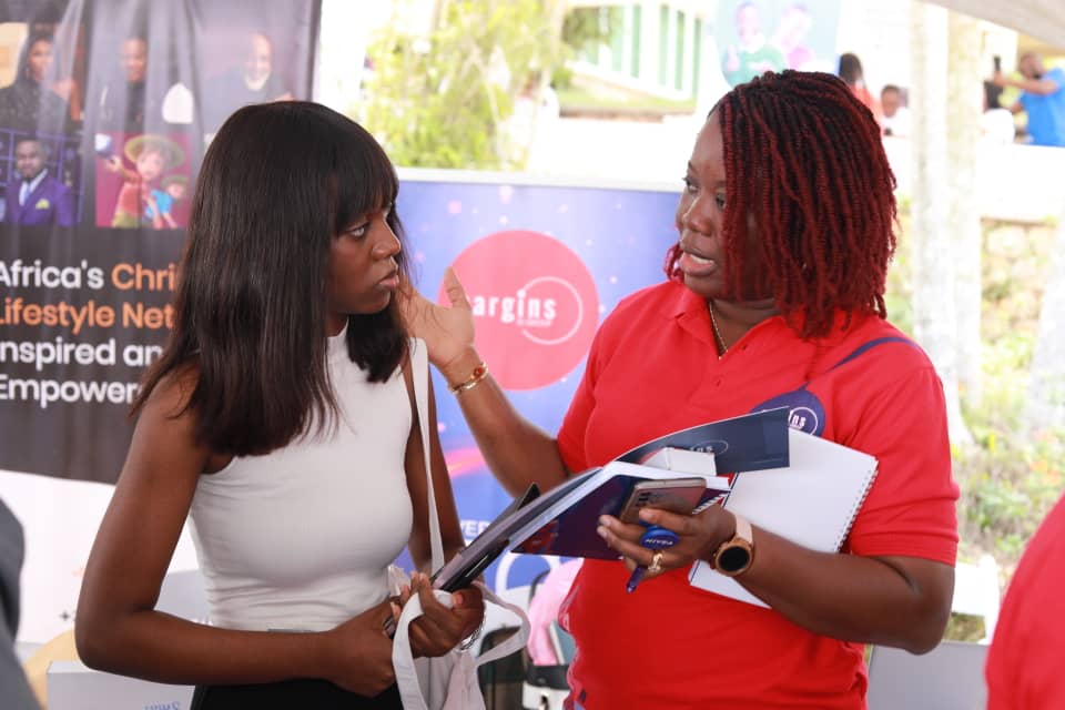 MarginsGroup's tweet photo. Our team is excited to meet and connect with talented individuals at @Ashesi who are passionate about driving positive change. 
#MarginsGroup #AshesiCareerFair #atAshesi #MakingAnImpact #PositiveChange #FutureLeaders https://t.co/eAtdOqTu54
