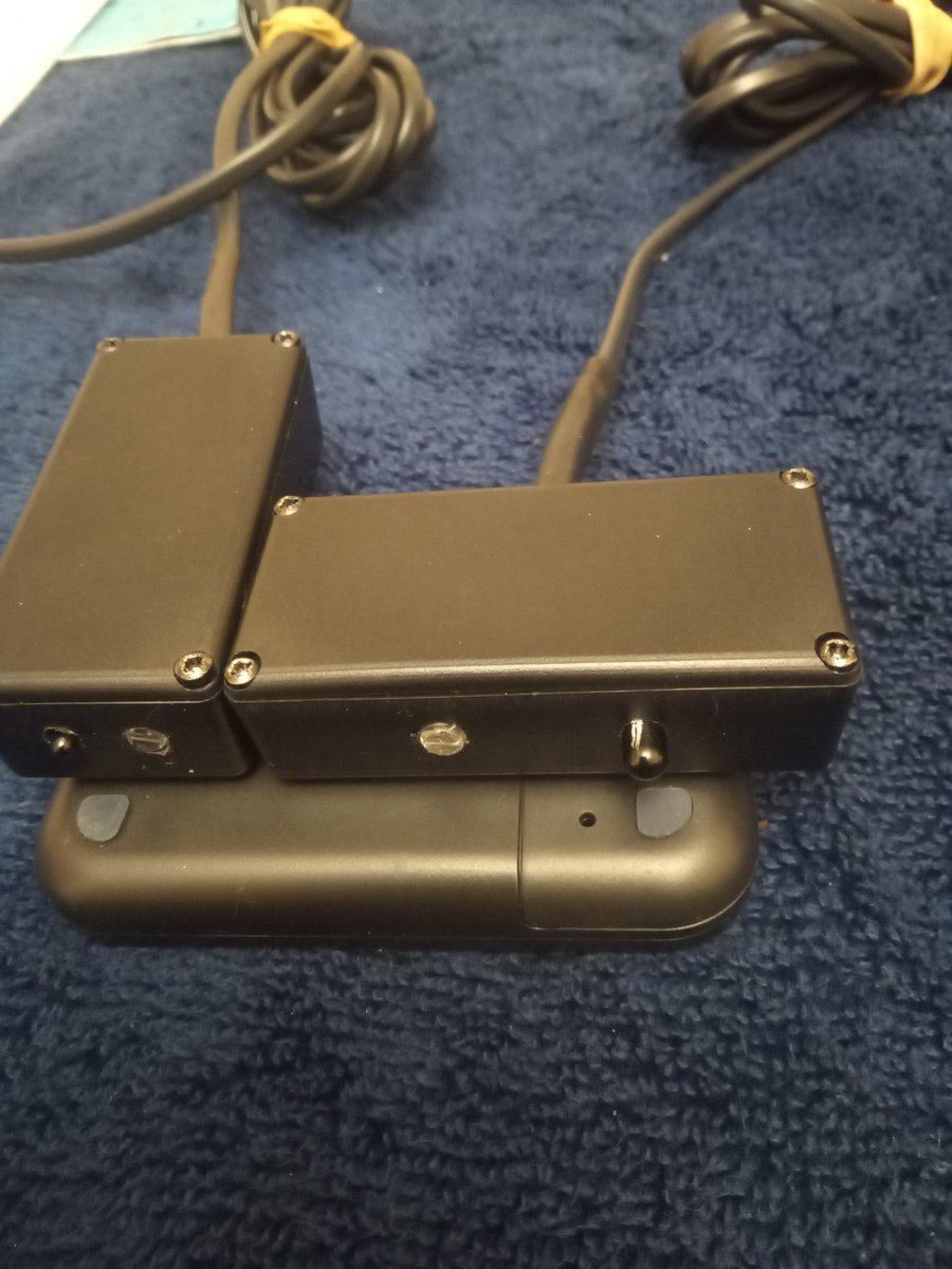 Customsignals's tweet image. ukmade. $200 Posted #worldwide  #LaserDiffusers Now available using #Osram 25watt #Laserdiode of X4  powerful#infrared #LEDs in One central head. Handmade 🇬🇧 by Myself, with a #Proven #trackrecord in this field.dailymotion.com/video/x51h6f3