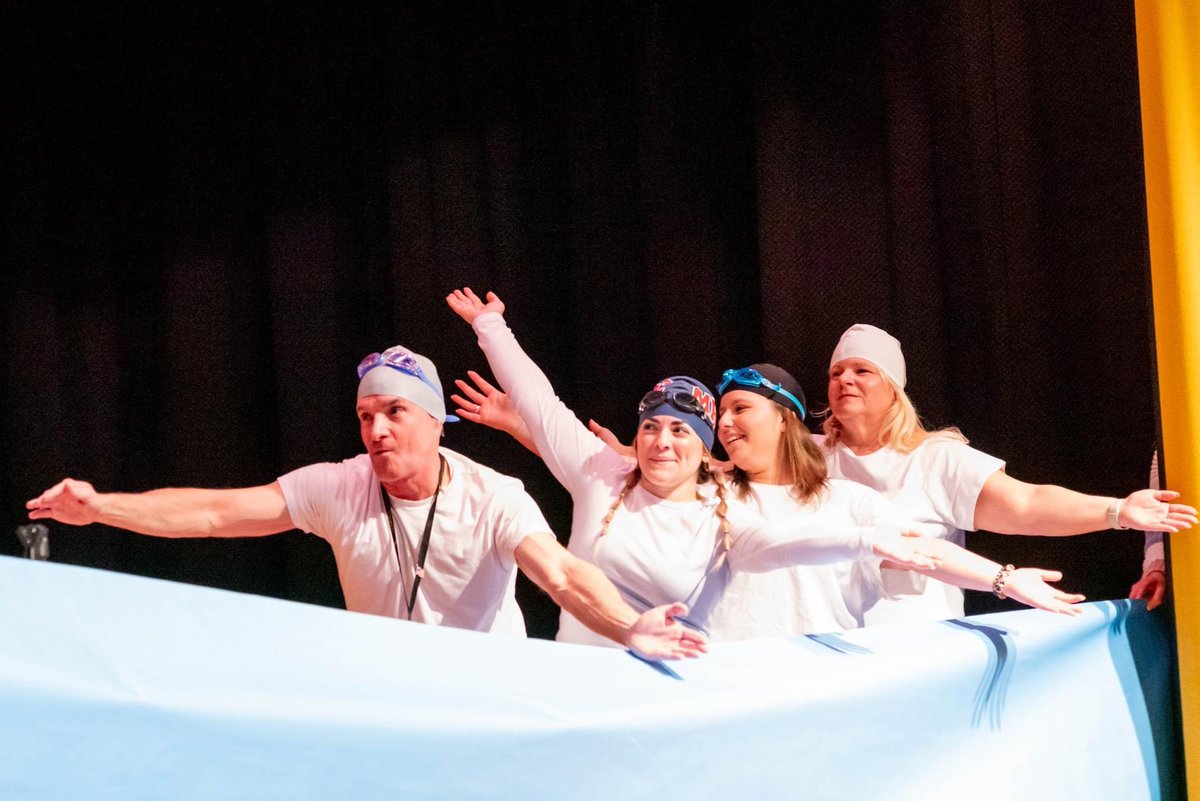 ReneeG117's tweet photo. Bravo to everyone in the Variety Show last night!! It was so amazing!!! Also thanks to Mrs. Scalise, Mrs. Rojas, and Mr. Fleming for coordinating the whole thing!
Here are some pics from the fabulous teacher dance!! It was phenomenal!! @HowellTwpAldrch https://t.co/FiaV6xJUhT