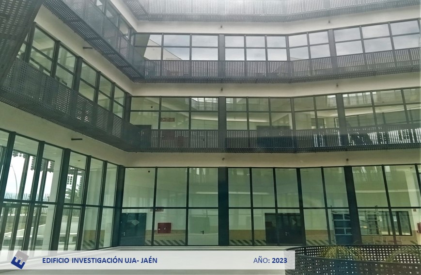 EuroAlglass's tweet photo. EDIFICIO INVESTIGACIÓN- UNIVERSIDAD DE JAÉN🔷
Este edificio moderno, se caracteriza por su fachada, rodeada de paneles solares, un patio interior, resuelto con grandes cristaleras y la instalación de carpinterías de aluminio de alta gama de la firma CORTIZO.
#EuroAlglass https://t.co/DJetRyEZp3