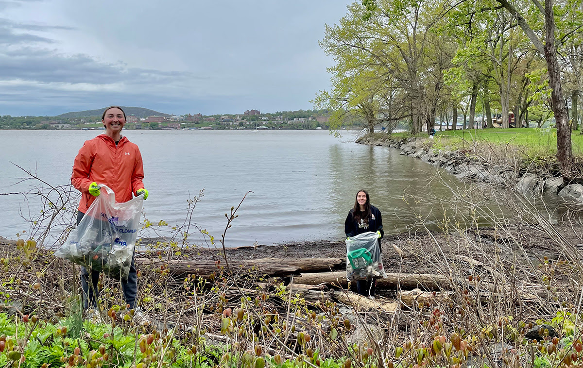 SaveCatskills's tweet photo. Dozens of schools, parks, religious communities, paddling groups, and scout troops have taken part in the @riverkeeper  Sweep over the years. Join us May 6th for the 12th Annual Riverkeeper Sweep and make a difference in your community https://t.co/43MIdQ8aPB https://t.co/A3UxFR3CCl