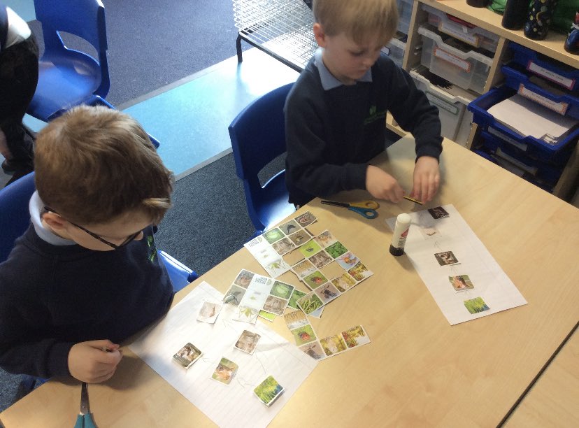 For British Science Week this week we watched a live lesson from the farm to learn about how tractors are connected to space. We also looked at different food chains on a farm and made our own 🚜