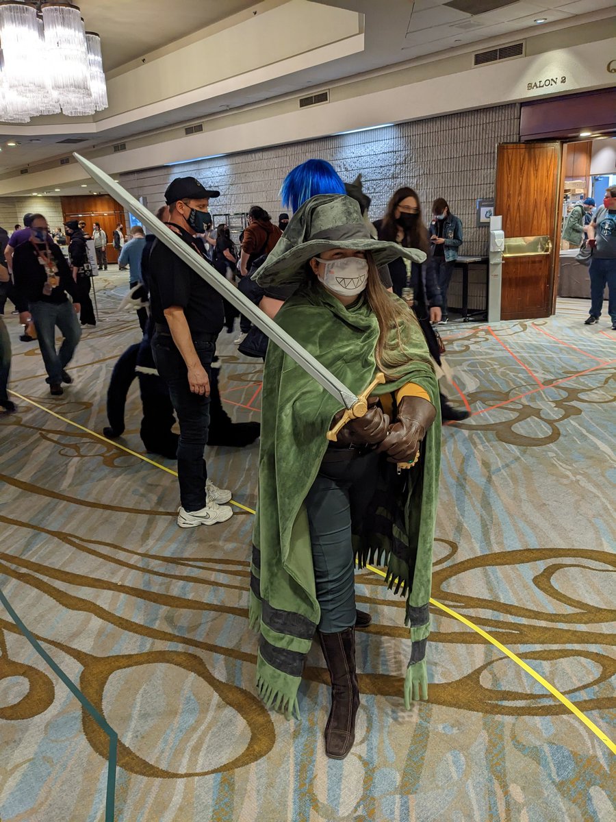 GnawsomeO's tweet photo. It is I, Zangulus of the Howling Sword, appearing a... Furry convention? How did I end up here?? I'm never going to find Gourry at this rate! Oh well, at least I have ramen.
#Slayers
#スレイヤーズ
#Zangulus
#Furnal2023 https://t.co/3lo5TdXRDZ