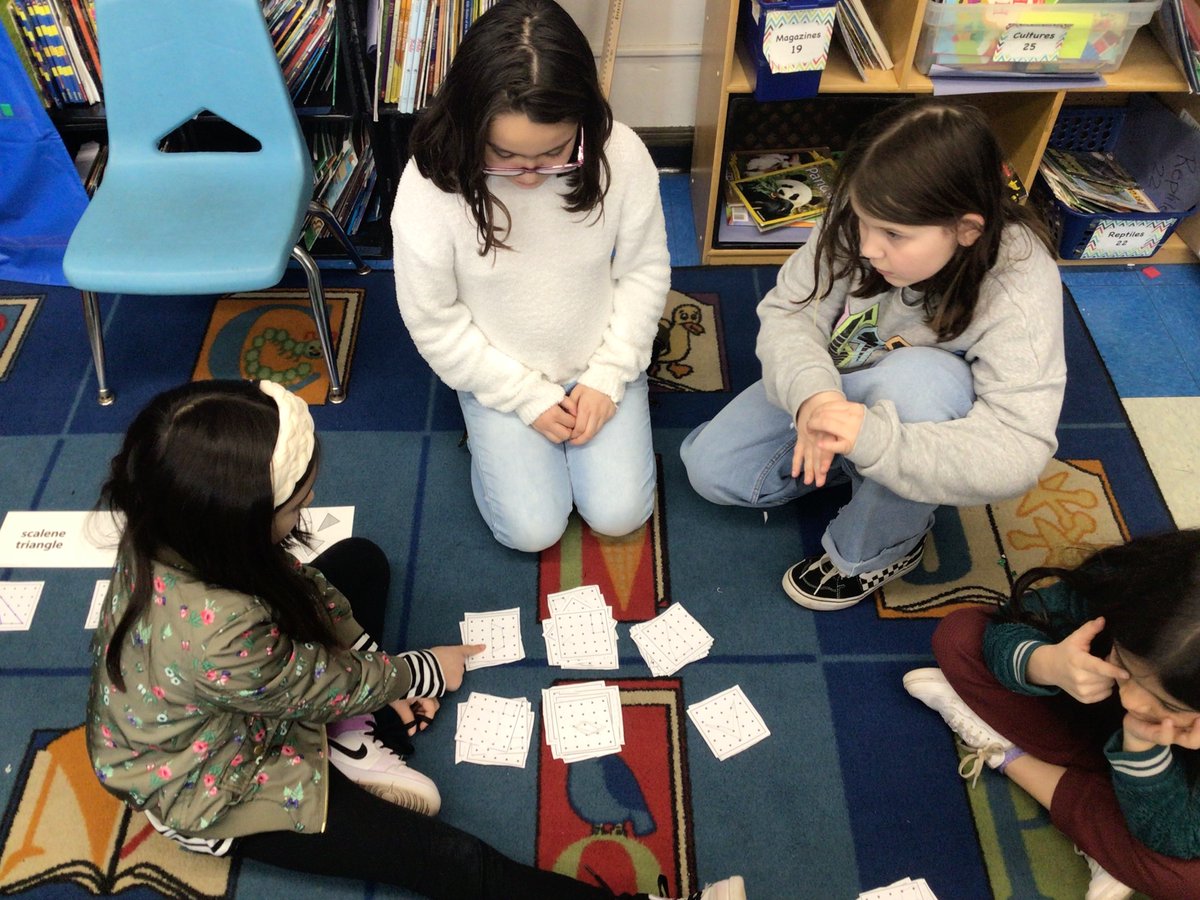 2FPershing's tweet image. Who needs luck when we have all this knowledge about shapes! Sorting our shapes into groups based on their attributes. #Teampershing @Ms_Bazz @MsCaprarola