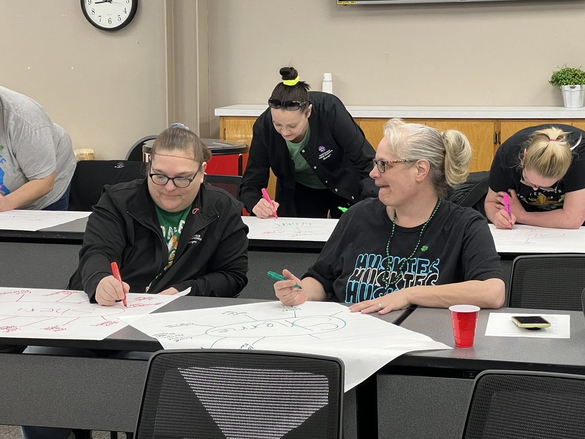 curriculumblog's tweet photo. The Fayetteville Public Schools @fayar Cafeteria Managers are enjoying a team building activity!
We ❤️ and appreciate the way each manager supports students and the #wholechild !!!#oneFPS https://t.co/d5JtC4usE9