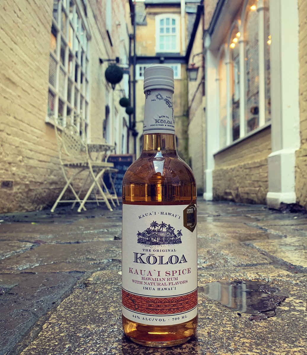 United_Drinks's tweet photo. Spiced rum is an extremely versatile category of spirits. And our award-winning spice rum hailing from the great state of Hawaii is one of all-time favourites! 🌴 @koloarum

Our Award Winning Spice Rum Available on https://t.co/cYRYsZfq9z

#SpiritofAloha #Kauai #Hawaii #London https://t.co/Qpn9KKoXGk