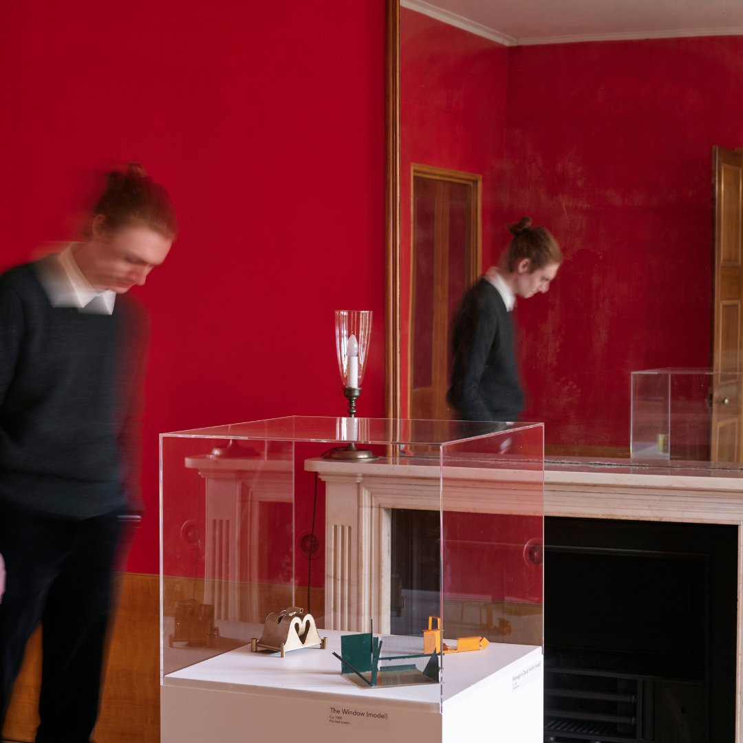 Pitzhanger's tweet photo. Explore the interplay between history and art at #Pitzhanger's Small Drawing Room. See #AnthonyCaro's small-scale models alongside #Soane's prized possessions, including copies of #Hogarth's 'A Rake's Progress'. Don't miss our new exhibition: https://t.co/3uPBR6nZEE https://t.co/b6YBxkkZIc