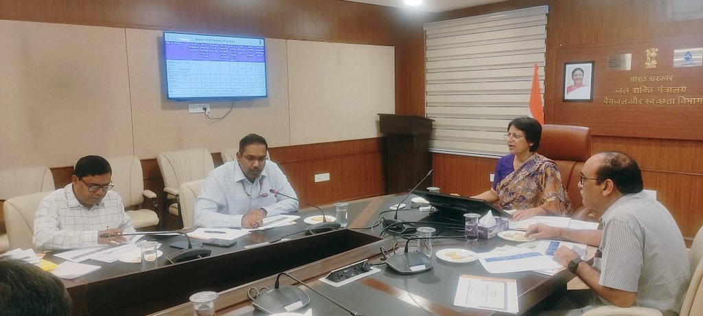 jaljeevan_'s tweet photo. #Tripura presented #JJM Annual Action Plan 2023-24 in a meeting chaired by Secretary, DDWS @mahajan_vini, today.

The meeting was attended by Sh. Abhishek Singh, Secy., PWD, Government of Tripura, Sh. Arun Roy, Addl. Secy., RDD &amp; PD, CE, Director-WSSO and his team.

@gssjodhpur https://t.co/GAsuTSsojM