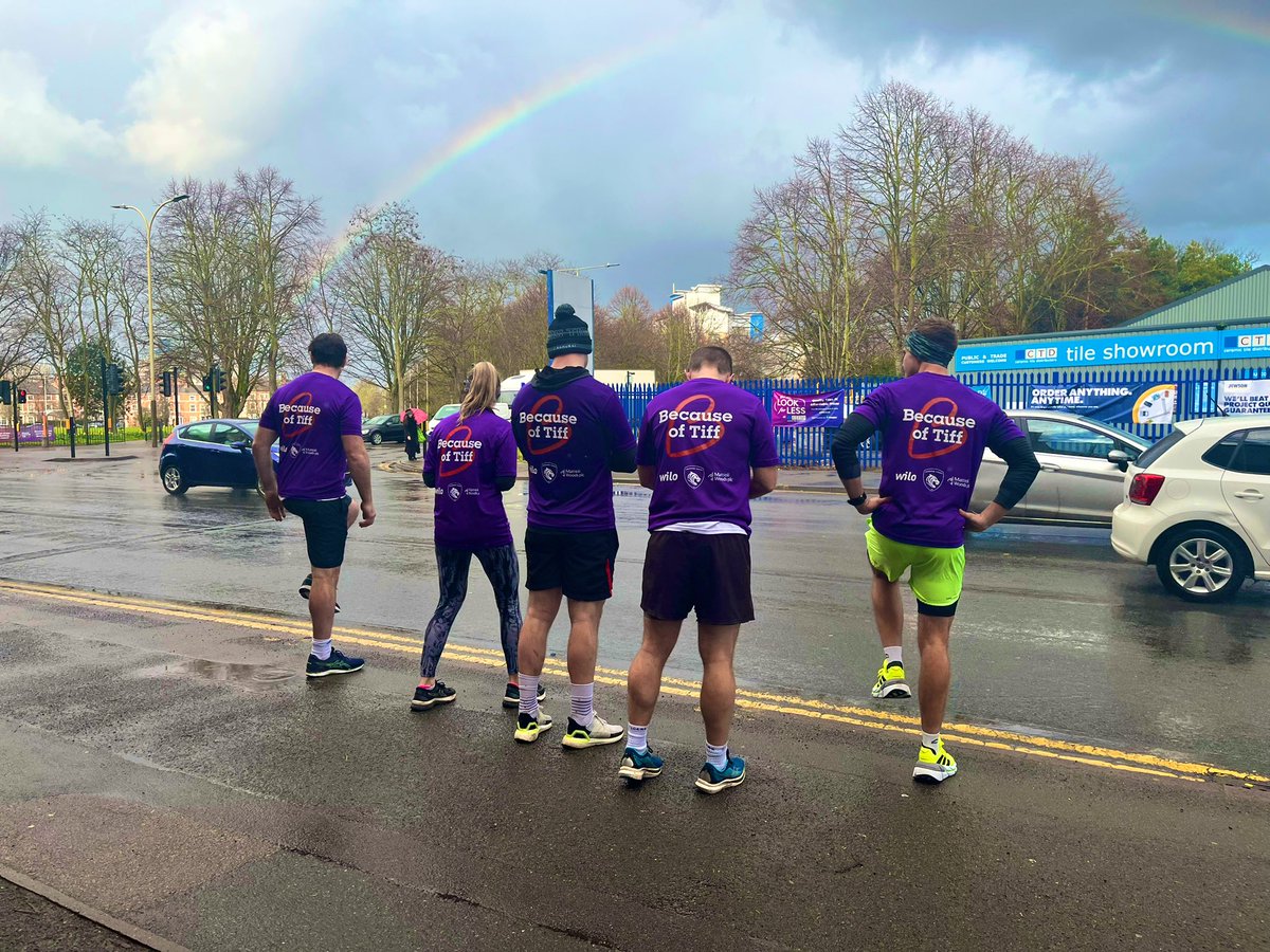 🤧🌈🤧Rainbow’s out for lap 7 🤧🌈🤧

Get behind <a href="/Will_Findlay1/">WF</a>, running 250km in 50 hours. 1m for each person living with blood cancer in the UK. 

justgiving.com/page/will-find…