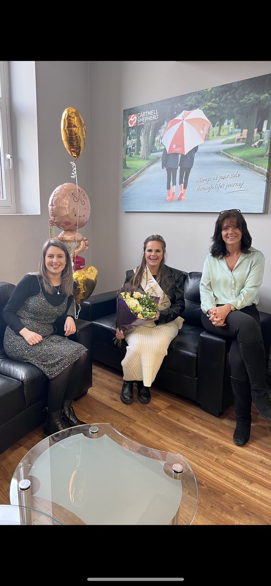 CarolODonoeg's tweet photo. Special day today wishing good luck to @Cartmells fabulous marketing manager @CartmellsTerri as she goes on maternity leave - so looking forward to the arrival of the little one 👶🏼 #mumtobe #maternityleave https://t.co/E2n3USqyjq