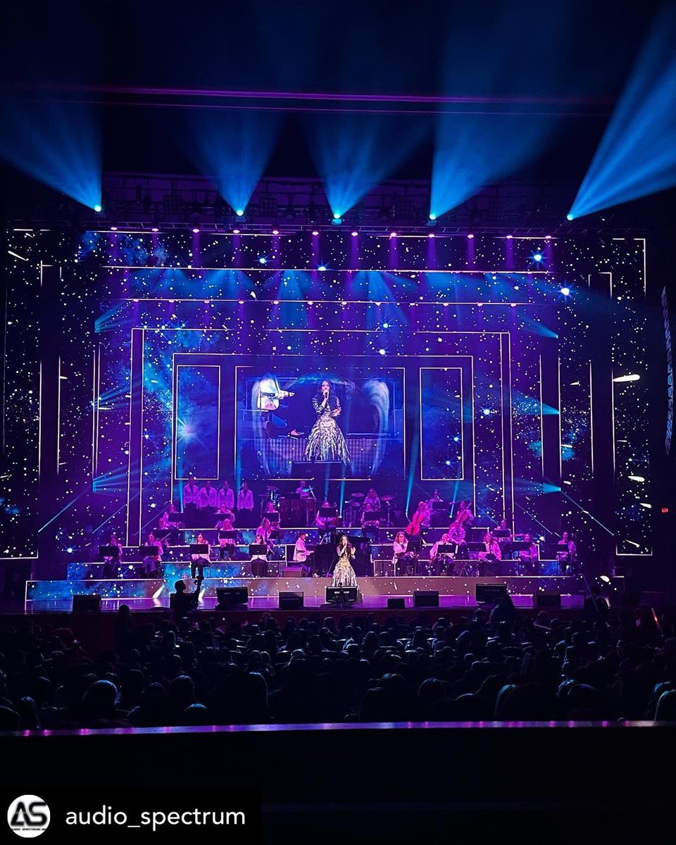 TheRobeWay's tweet photo. Bringing you our #FOHFriday #consoleshot from the @NJPAC in Newark with the team from Audio Spectrum supplying the #lightingdesign for #ShaindyPlotzker using a rig with @Robelighting #Pointe luminaires.
#therobeway #robelighting #robeintherig #audiospectrum #concertlighting https://t.co/jdMURqisYz