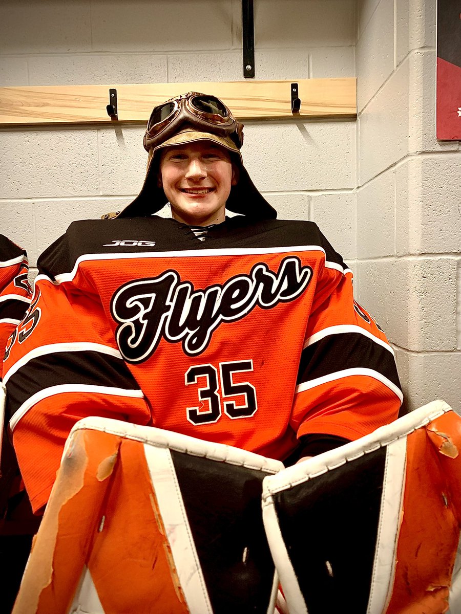 DieppeFlyers's tweet photo. Flyers take a nail biter win 2-1 with 
a late 3rd period penalty shot snipe from #6 Jaxon Somers - but our player of the game was undoubtedly goaltender #35 Jessy Cormier https://t.co/LQDPVRTZma