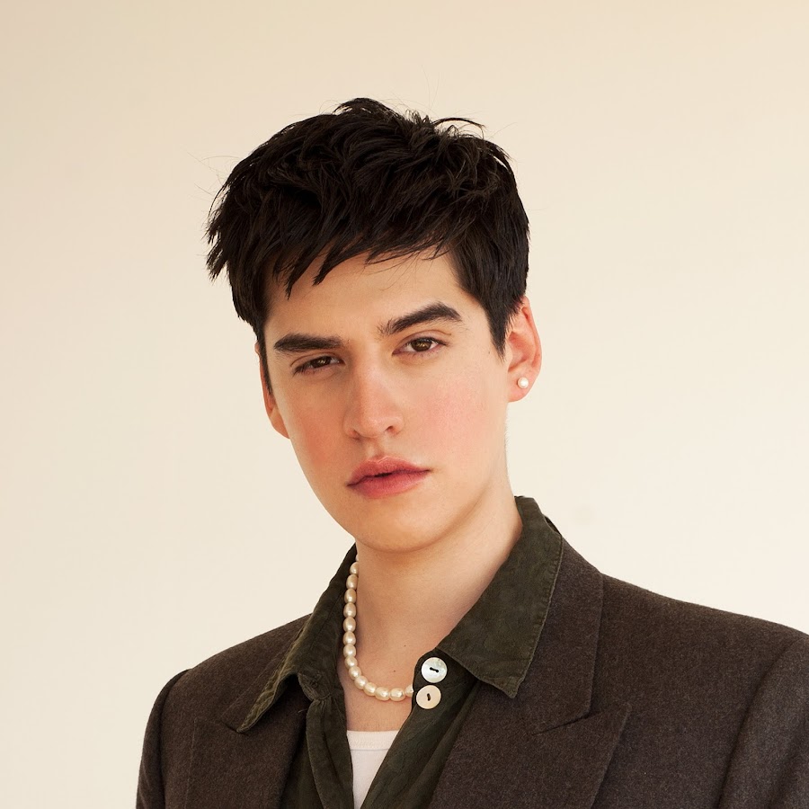 Artistas chilenos que se presentaran hoy en <a href="/lollapaloozacl/">LollaCL</a> 

@fernandomilagros <a href="/PolimaWestcoast/">RichboyWest or WestsideBaby</a> @franciscovictoria <a href="/camilamoreno_/">Camila Moreno</a>