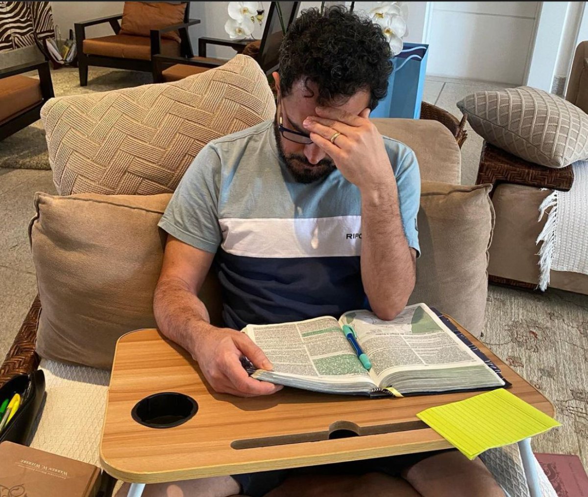 ‘Perdi muito tempo’, diz Luciano Camargo sobre a descoberta do amor de Jesus dlvr.it/Sl3Mq7