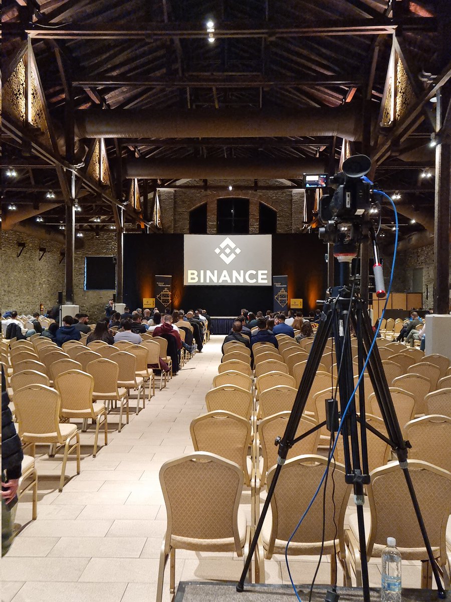 GKaras7's tweet photo. Ready for meetup. No 1 education https://t.co/pk2eIDJlyQ