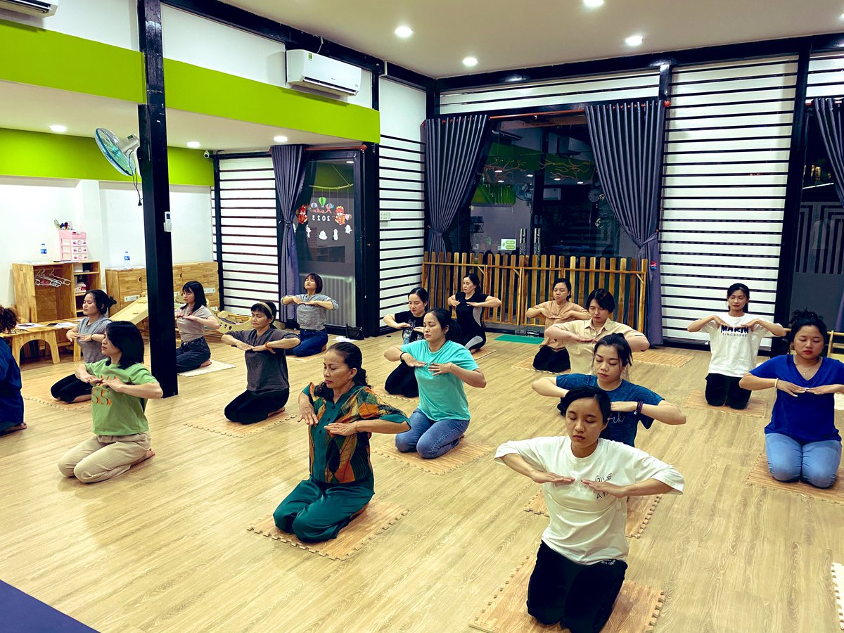SwarupChattrjee's tweet image. #HappinessProgram #Vietnam 

Life is a precious gift, and @ArtofLiving Sudarshan Kriya has the power to help us appreciate and cherish it in a whole new way. 

Witnessing tears turn into smiles, feeling a sense of renewal and rejuvenation, and experiencing the beauty of life like…