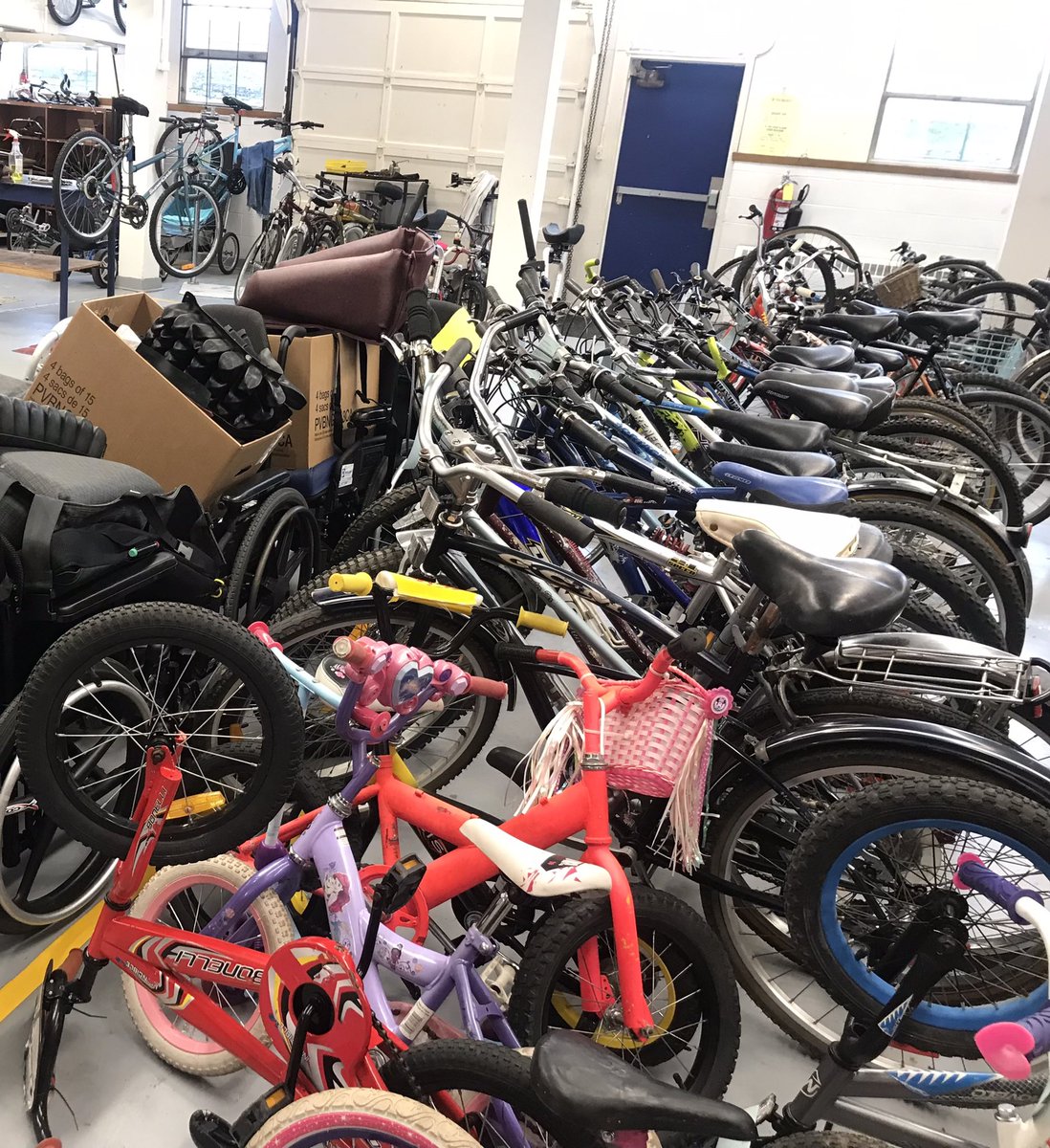 PCHSBikes's tweet photo. Thanks to the generosity of the Niagara Regional Long Term Care Homes, Bike Me Up Niagara &amp; community generosity the Broken Spoke at PCHS has another desperately needed shipment of medical supplies &amp; bicycles being shipped to Ukraine through the Warehouse Of Hope https://t.co/1vGAFkLaWT
