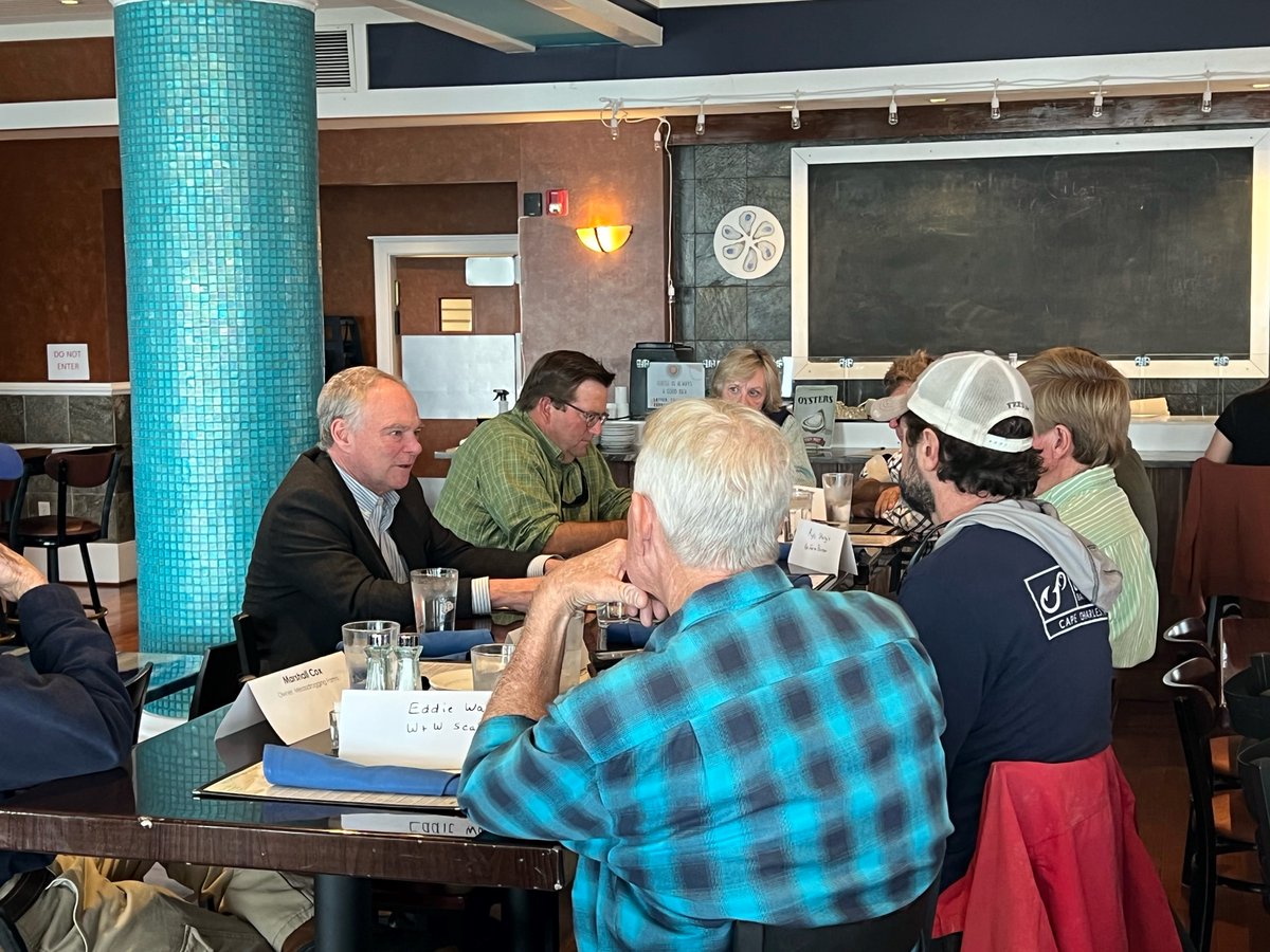 Senator Tim Kaine tweet media