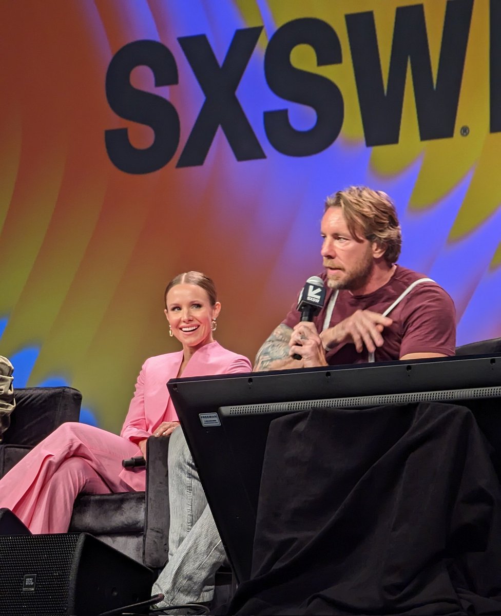Building a brand through community <a href="/HelloBello/">Hello Bello</a> #kristenBell #daxShepard <a href="/sxsw/">SXSW</a>