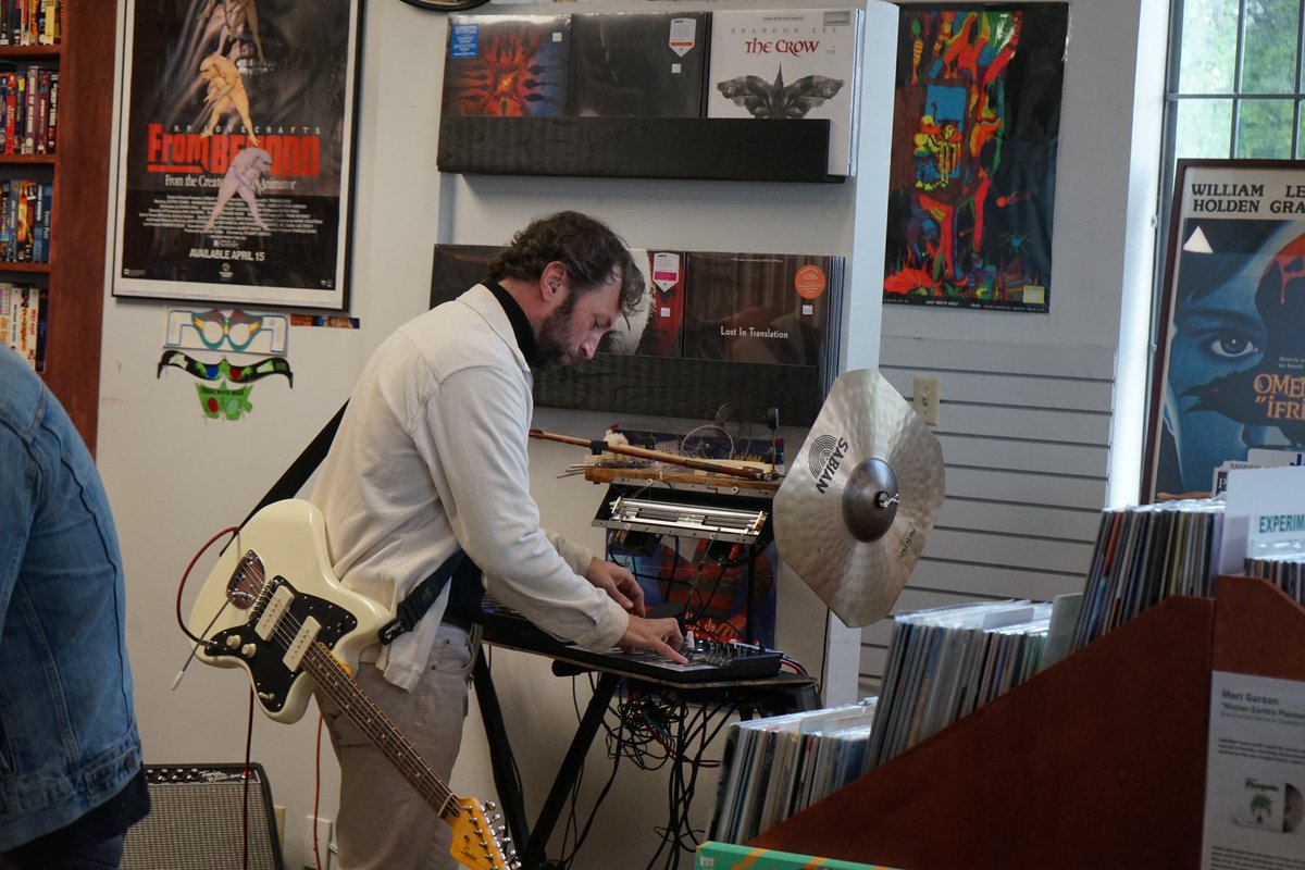 matadorrecords's tweet image. Algiers, @endofanear 3/17/23 @AlgiersMusic #shook @sxsw