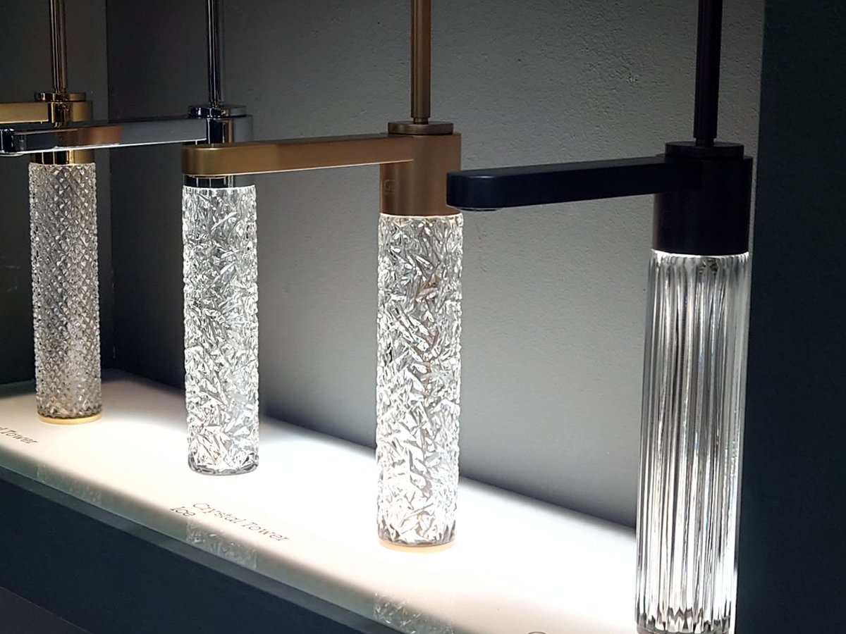 The stunning Crystal Tower cloakroom tap collection was launched by #GlassDesignItaly @ish_frankfurt ... Beautifully captivating! 

#materialmastery #luxurytaps #handmade #leadcrystal #wowfactor #cloakroom #glassblowing #Wow