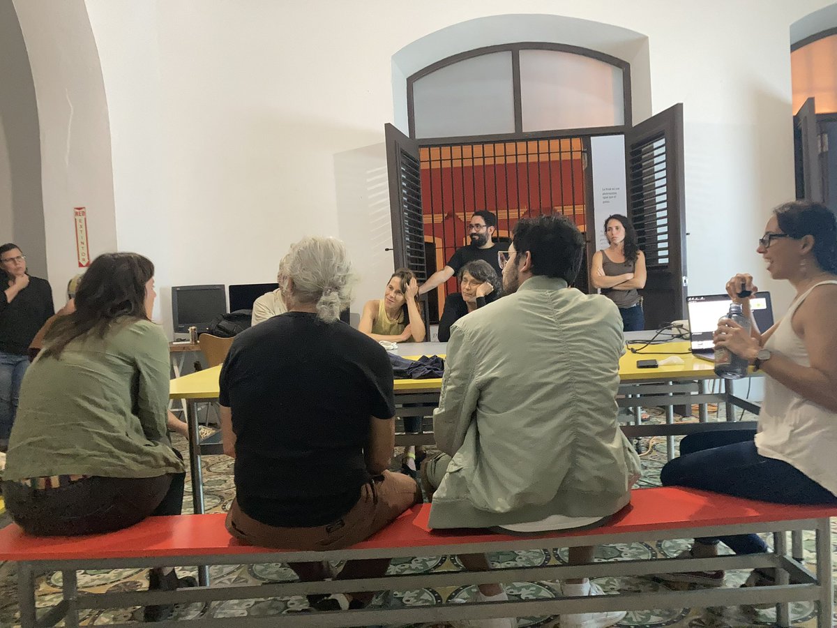AmeliaMerced's tweet photo. Mixing art and science. An exploration and conversation about bryophytes and Puerto Rican culture. We had a great time talking about bryophytes and our relationship to them.
#STEAM #cienciaPR #BetaLocal #briofitasPR https://t.co/NdTgPDFn0a