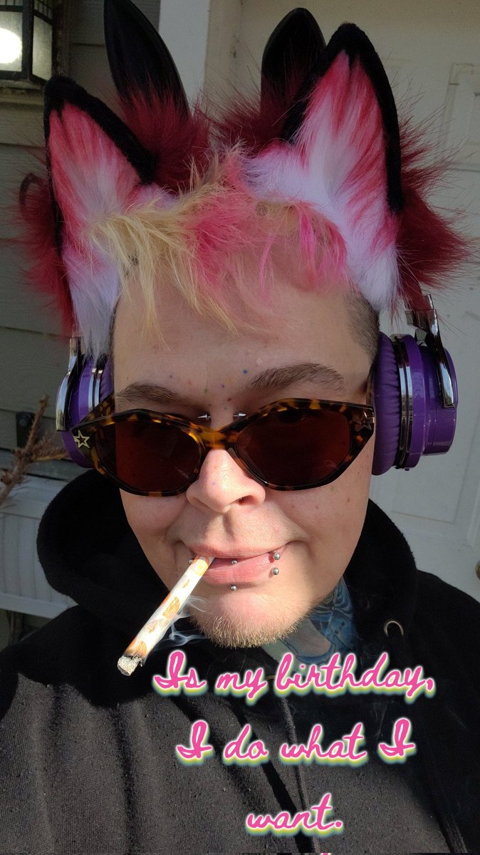 fbunnyman's tweet photo. Is MY birthday, you may worship me now. 😏💚🍀✨🥳
Send Worshipping fees directly to fbunnyboy79 on CashApp and Venmo please, thank you. 😁😎✨ https://t.co/RJ1i9vs9Ku