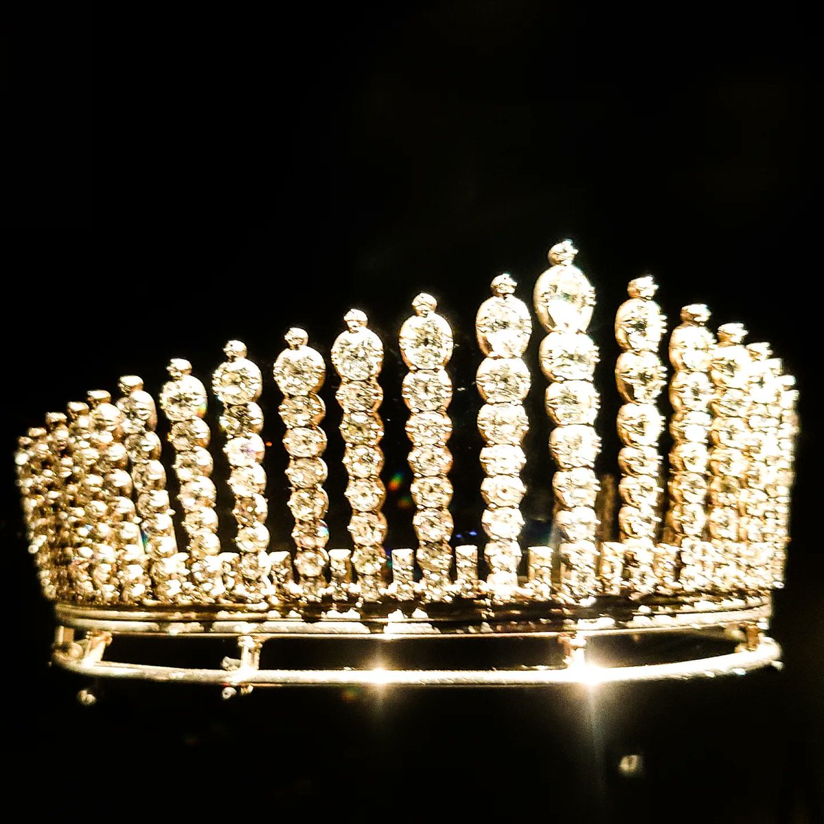 AT0MAC's tweet image. Took the kids to #lillekulturnat in #copenhagen

We visited our queens castle #amalienborg 
We went on a treasure hunt at the #blackdiamond royal library and we just ended the day at #wokcph for amazing dinner 🥰

#kulturnatten #cphliving #cph #visitcopenhagen #dronningmargrethe