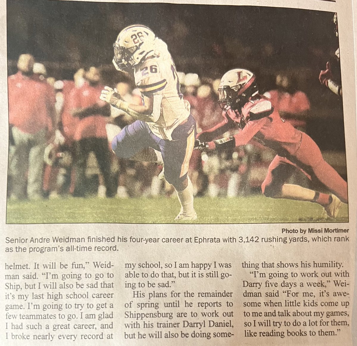 WeidmanSabrina's tweet photo. @MattPawlik5 wrote a great article in the Ephrata review about Andre Weidman! Thank you! Can't thank his coaches and trainer enough for being such amazing mentors for Andre throughout the years! 
💜💛⏩❤️💙 https://t.co/SU4gqir2NZ