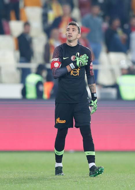 Bu adamı ite köpeğe yem ettirmeyiniz