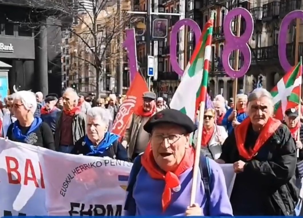 xantims's tweet photo. PENTSIO PUBLIKOA DUINAK
Por Unas PENSIONES PUBLICAS DIGNAS MÍNIMAS 1.080 €
 Movimiento Pensionistas  EuskalHerria #EHMP #MPEH 
AYUNO y ENCIERRO en Bilbao 13 al 18  Marzo y MANIFESTACIÓN  18 Sábado 12h (Plaza Elíptica)  Bilbao Euskal Herria #Oneka #GaurGeroa #DuintasunaElkartea https://t.co/RcyvUmsc9P