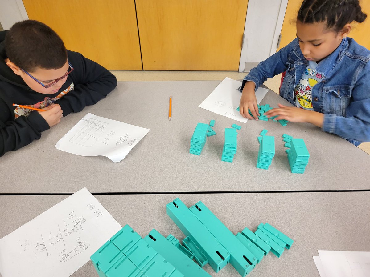 𝕄𝕤. 𝕄𝕠𝕟𝕚𝕫 tweet media