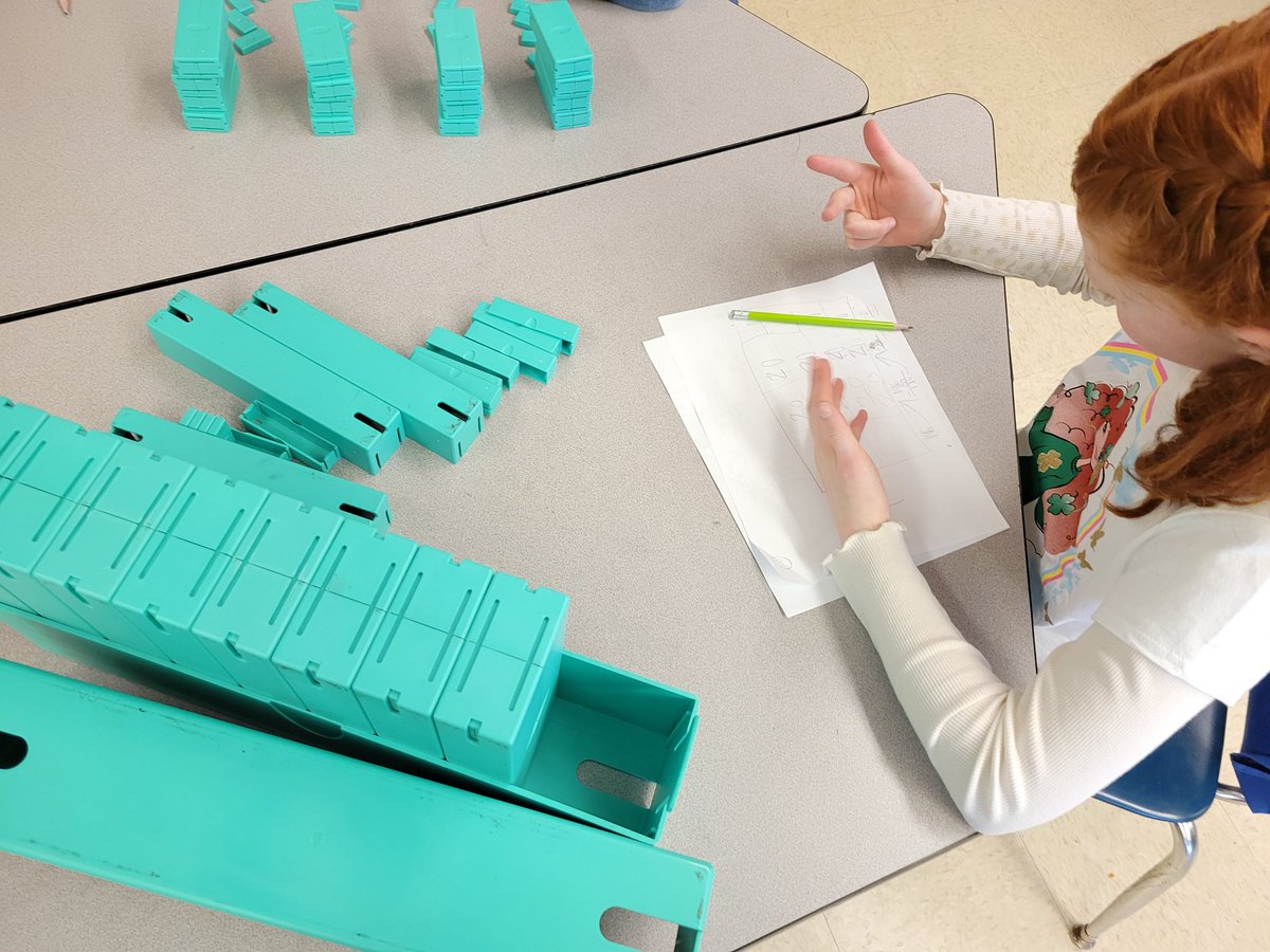 𝕄𝕤. 𝕄𝕠𝕟𝕚𝕫 tweet media