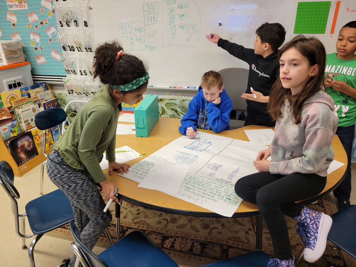 𝕄𝕤. 𝕄𝕠𝕟𝕚𝕫 tweet media