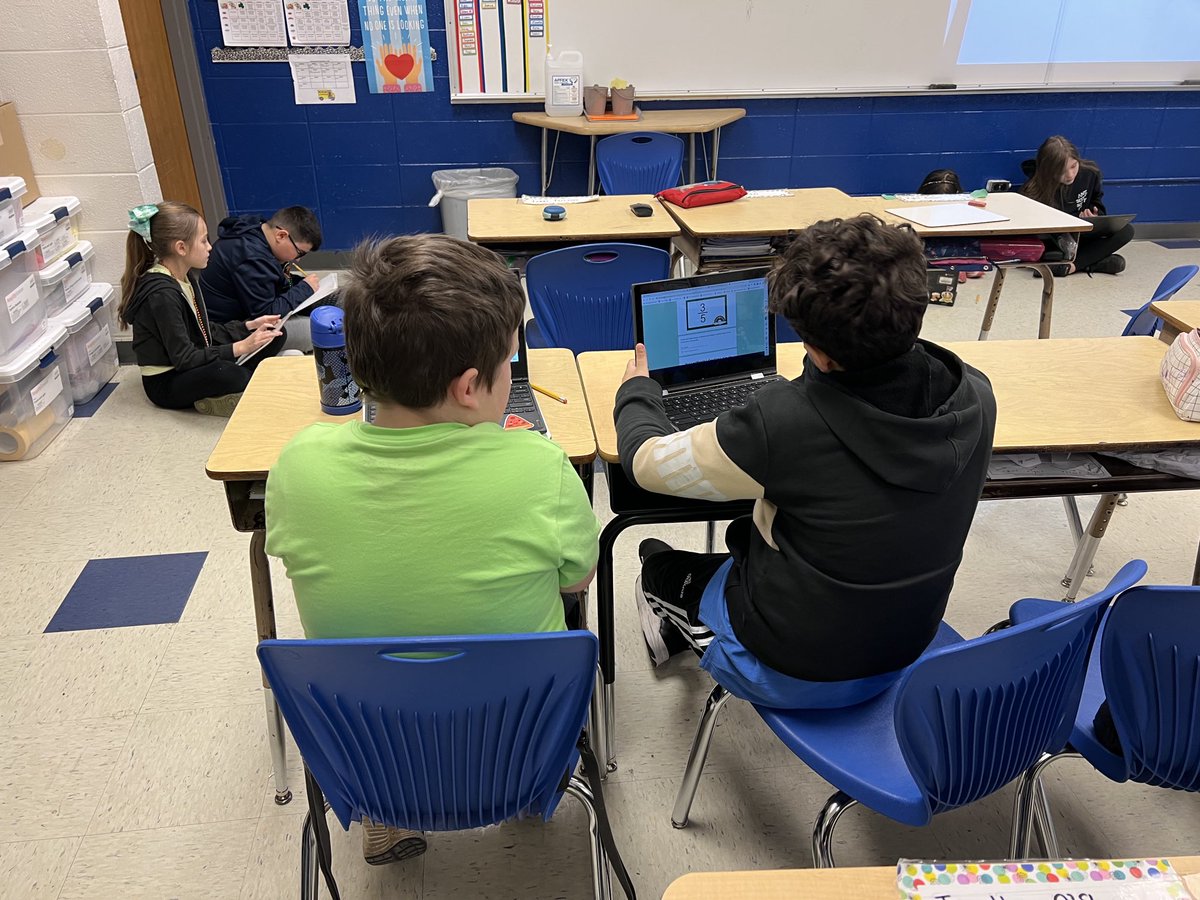 Amanda Cesak tweet media