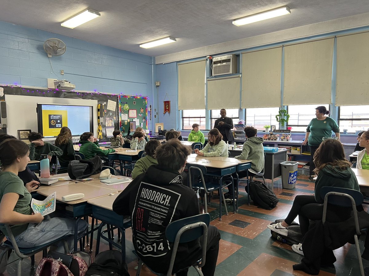 St. Clare School tweet media