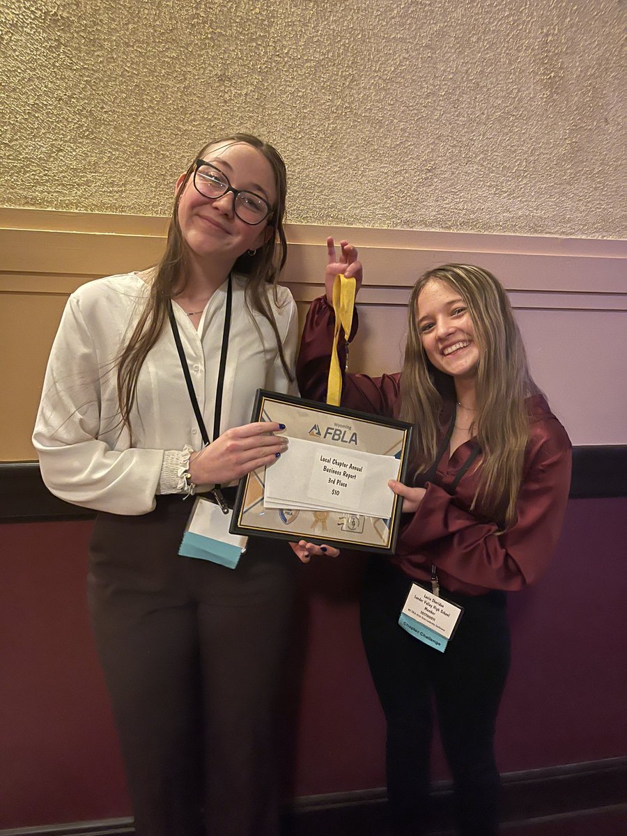 LVHS FBLA Club tweet media