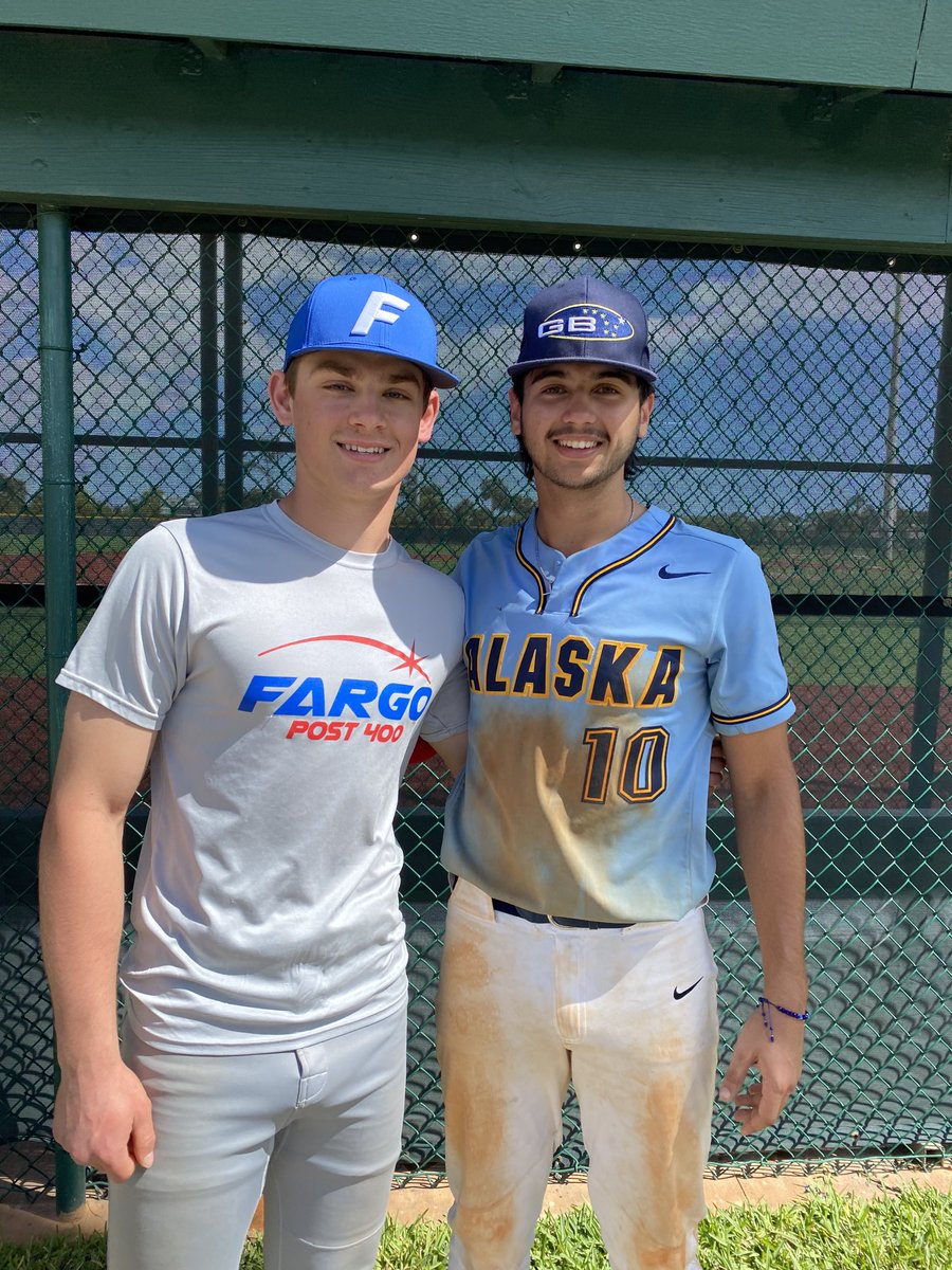 dsenn10's tweet photo. A couple future Vikings ran into each other on the playing field in Florida at the Jackie Robinson Training Complex!  Alaska/North Dakota meet in Florida.  ⁦@VCSUBaseball⁩ ⁦@ChaytonSenn⁩ ⁦@Fischer10Logan⁩ ⁦@Post400Baseball⁩ https://t.co/IO4UOCg8op