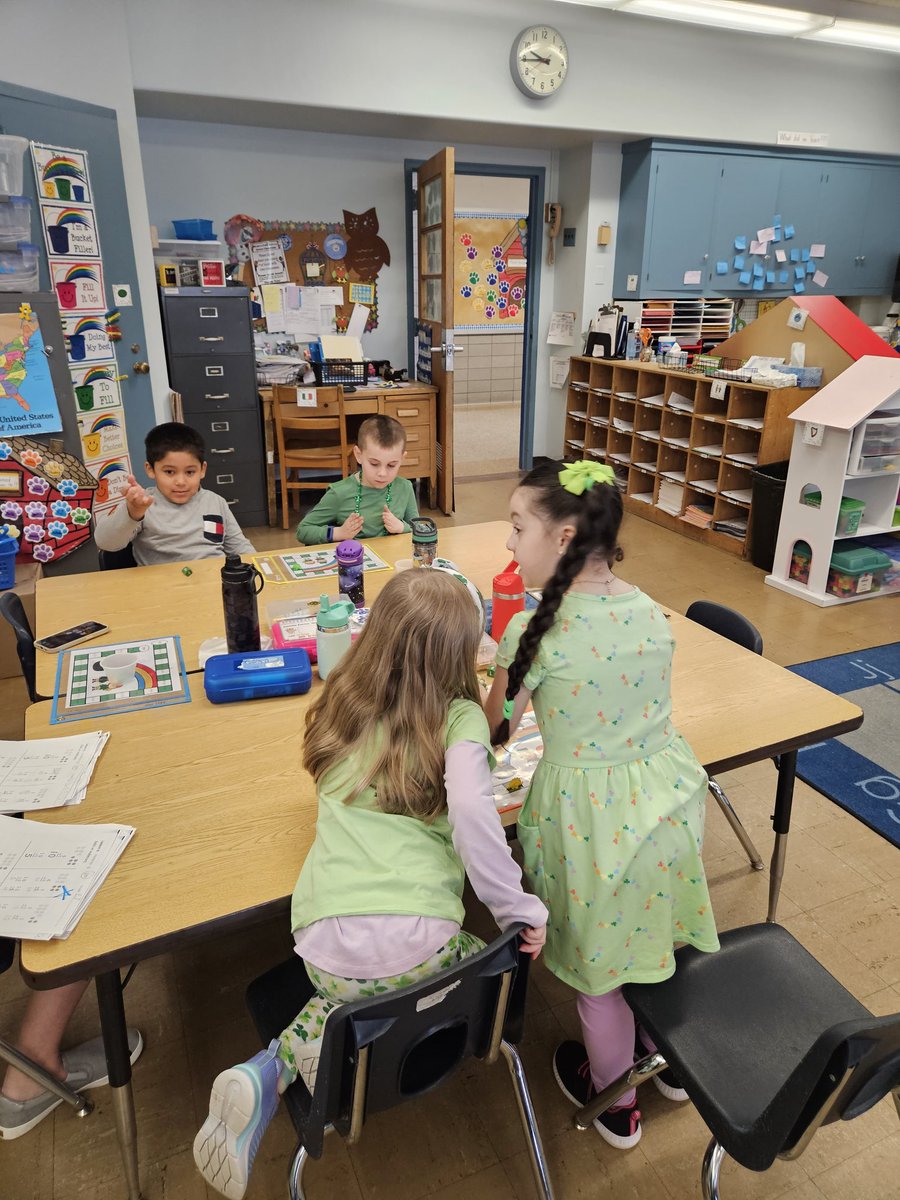 FerranteLV1's tweet photo. Math stations on St. Patrick's Day ☘️☘️ https://t.co/2SHUzWbG4x