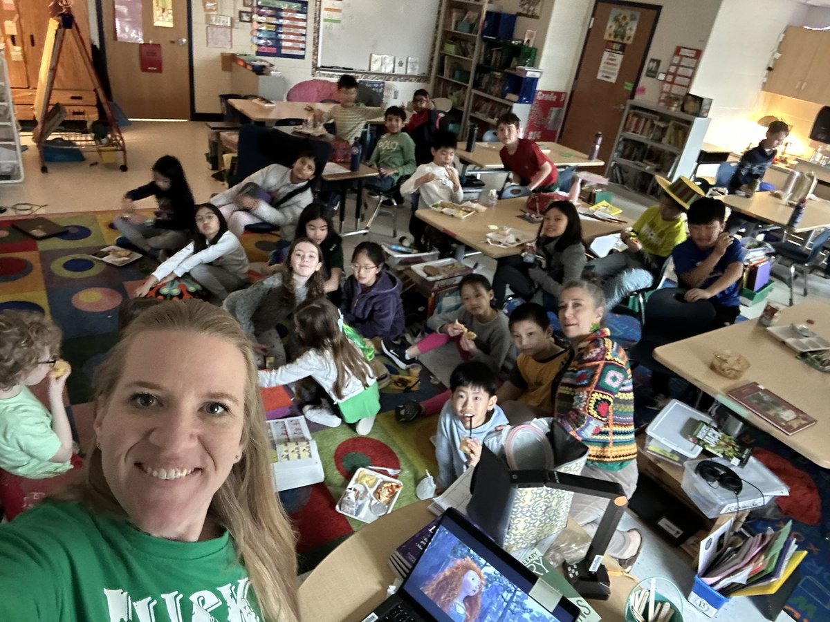 Lchami2's tweet photo. What an awesome day! Lucky charm fraction math, Inequalities math with fruit loops, lunch bunches, and coding with Lego Spike! Love this job! @haycockcougar https://t.co/dJAMSl02qv