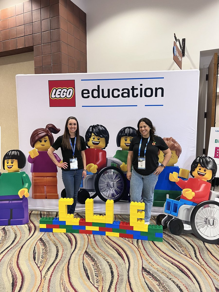 MrsDavisonTeach's tweet image. Getting ready for our panel with. @LEGO_Education at  #SpringCUE23. Join us in Mesquite B at 2:50 to hear about @RedlandsUSD and CS. @CarlySapp4 @RUSD_Instr_Tech #LEGOed