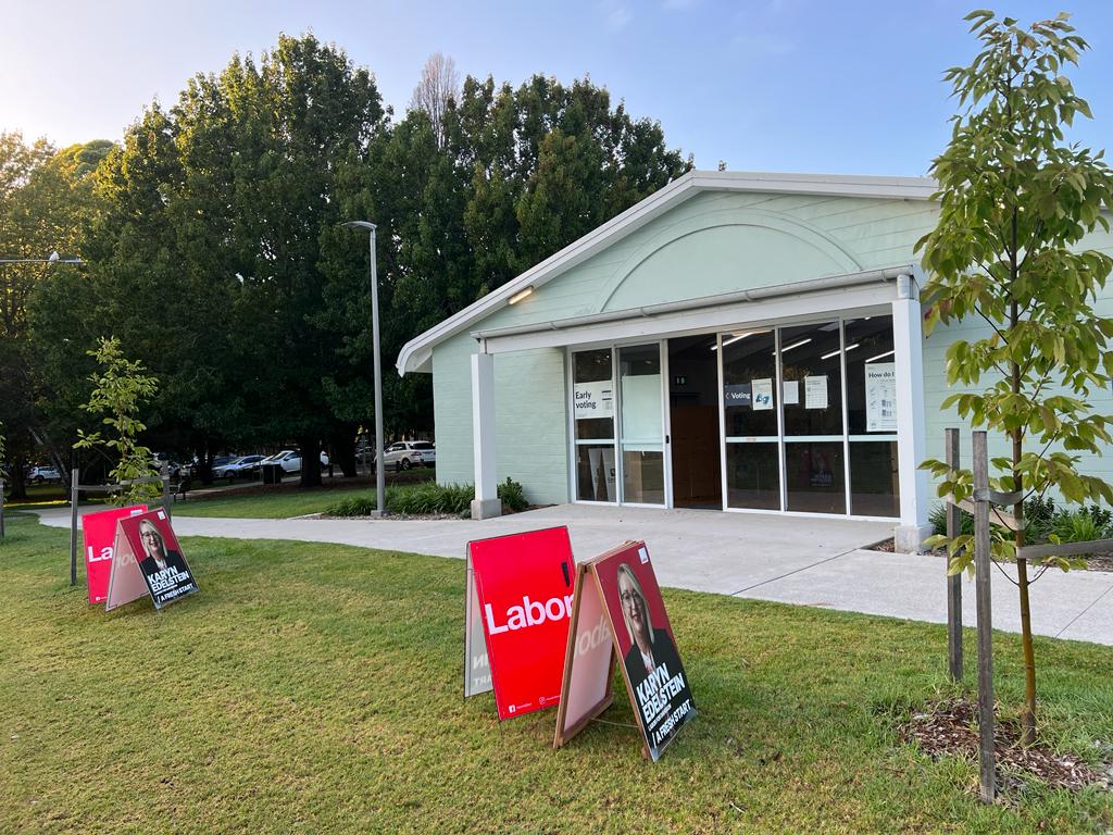 KuringgaiLabor's tweet photo. Here we go! Early voting is now open and our team is set up and ready to go at St Ives Community Hall.
Vote 1 @Karyn4Davidson for a fresh start for Davidson.
Vote 1 Parsia Abedini for a fresh start for Wahroonga.
#NSWvotes #DavidsonVotes https://t.co/2Q5VVOw7qY