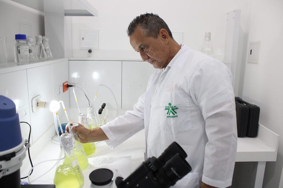 SENAenBolivar's tweet photo. El nuevo #TecnoparquesSENNOVA🏫 promueve y estimula la productividad y competitividad de empresarial regional.  En Bolívar tendrá cuatro líneas de base🌐tecnológica:👉🏼Ingeniería y Diseño, Biotecnología y Nanotecnología, Electrónica y Telecomunicaciones y Tecnologías Virtuales. https://t.co/Ud1op2qWnF