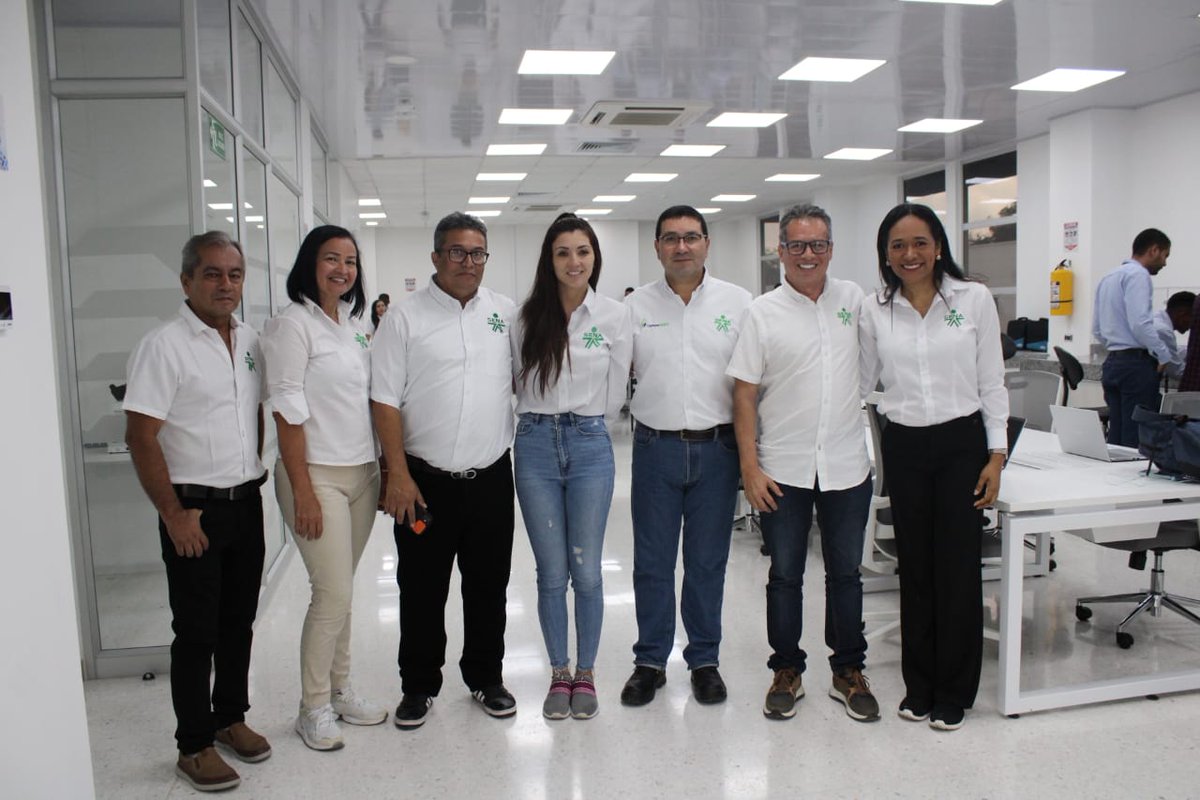 SENAenBolivar's tweet photo. El nuevo #TecnoparquesSENNOVA🏫 promueve y estimula la productividad y competitividad de empresarial regional.  En Bolívar tendrá cuatro líneas de base🌐tecnológica:👉🏼Ingeniería y Diseño, Biotecnología y Nanotecnología, Electrónica y Telecomunicaciones y Tecnologías Virtuales. https://t.co/Ud1op2qWnF