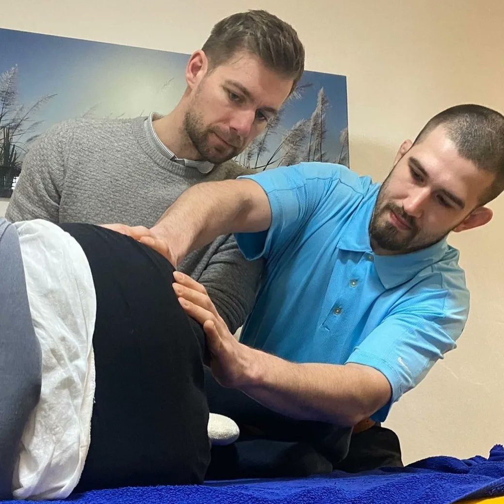 ETAMED_Hannover's tweet photo. FDM ETAMED team members 2 days FDM hospitation at FDM Instructor David Struzik #fascialdistortionmodel #fdm https://t.co/hkvOpXAUtt