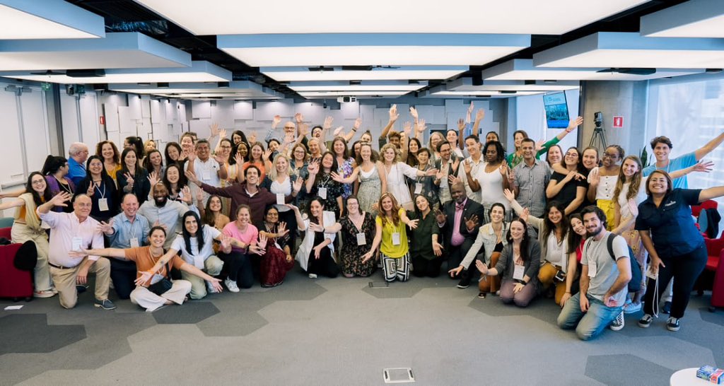 Fifi_lapomme's tweet photo. What a week 🤩 So grateful to be here in Brazil for the Global Gathering — to be connected with affiliates across the globe, to share our stories, to learn more about our collective impact and to collaborate for the greater good. 🇧🇷🥁 With thanks to the @PointsofLight network 🙏 https://t.co/tpXYRvvd6X