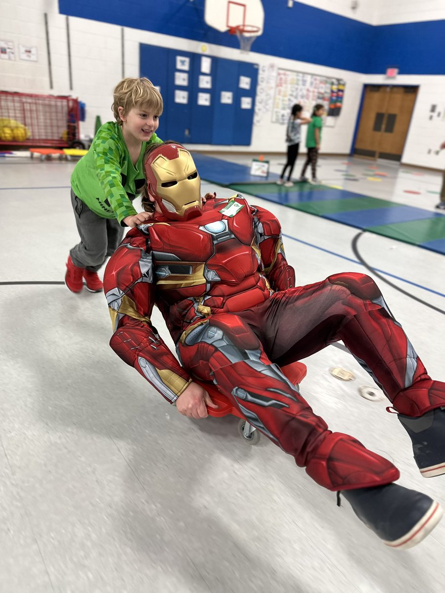 mchamberlainPE's tweet photo. Top 4 from the afternoon - Day 5

Special guests this afternoon included former @NHL @NHLBruins player @LeeGorenHockey @Marvel Ironman who was back! @EVHSSoccer coach JJ &amp; another member of the @MNAuroraFC staff!

Thank you for joining us!

#196pride #advocacy #heroweek https://t.co/oTZnEHgXmq