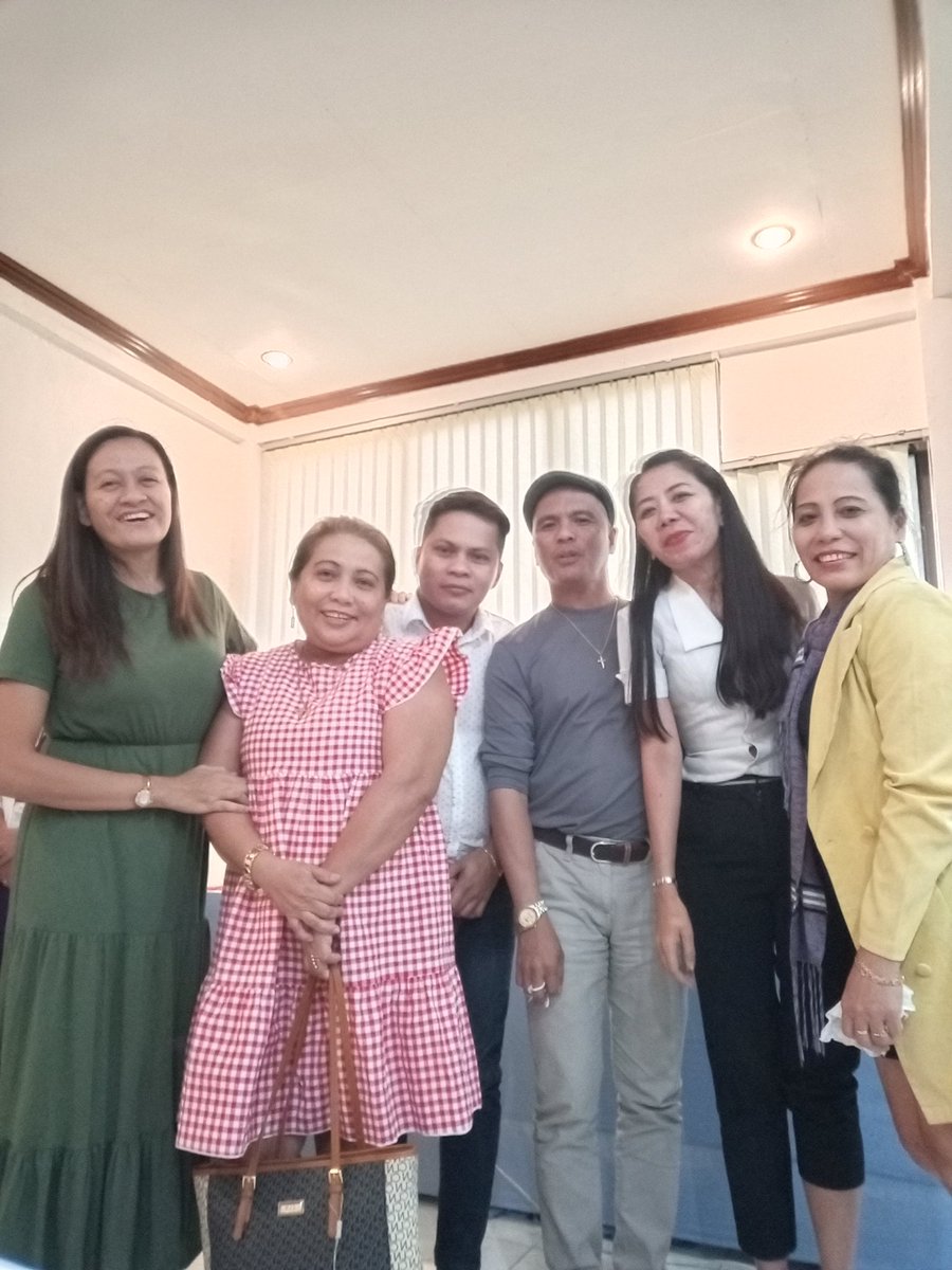 Friends and Acquaintances😍 
Thank the Lord for the people He put in your life.