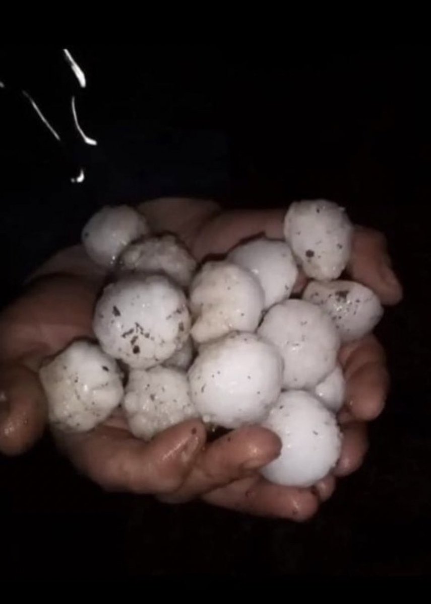 pusholder's tweet photo. Gaziantep ve Kilis’e yağan dolunun büyüklükleri. https://t.co/yTkIsgR6dw