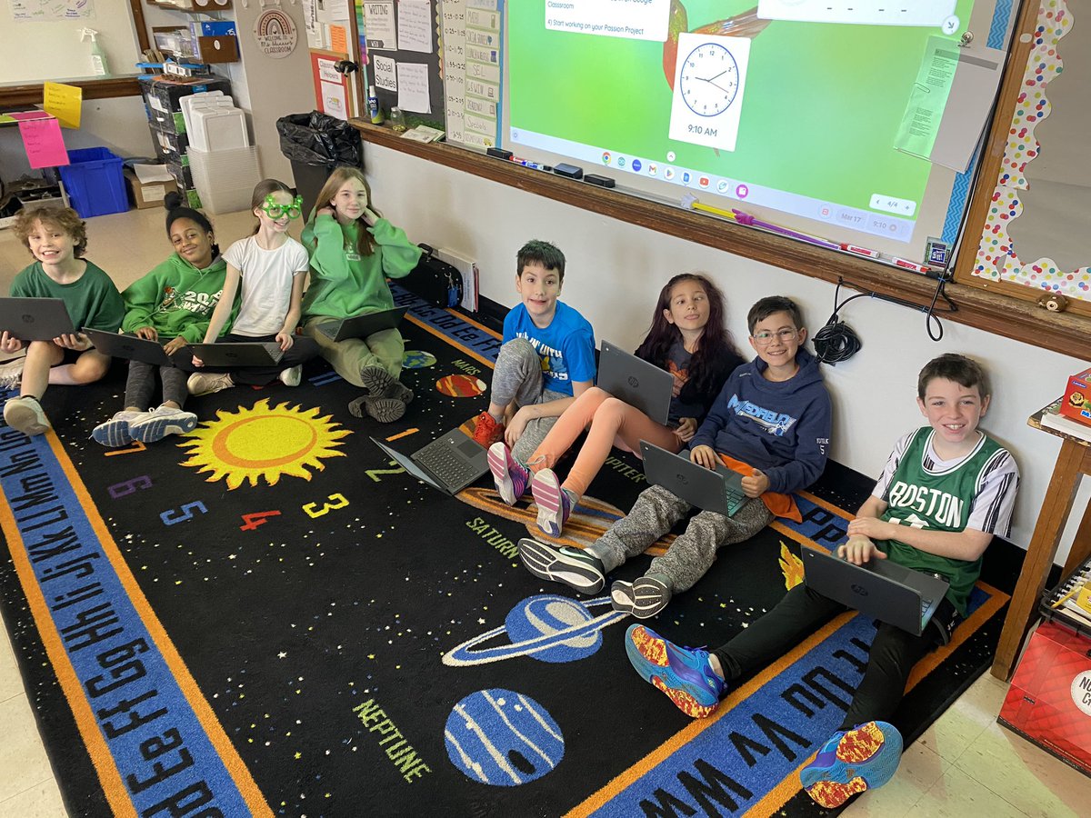 Ms_Johnsonrm20's tweet photo. Happy Saint Patrick’s Day https://t.co/2PU9MbRgxc